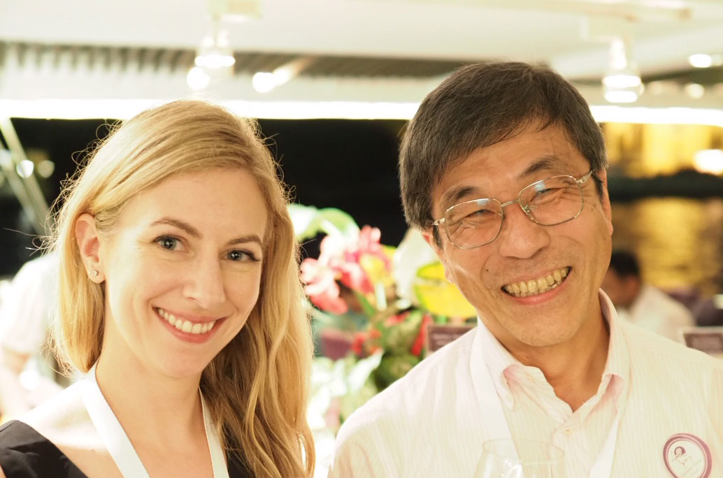 Dr Laura Mackay with previous FIMSA President Dr Shigeo Koyasu