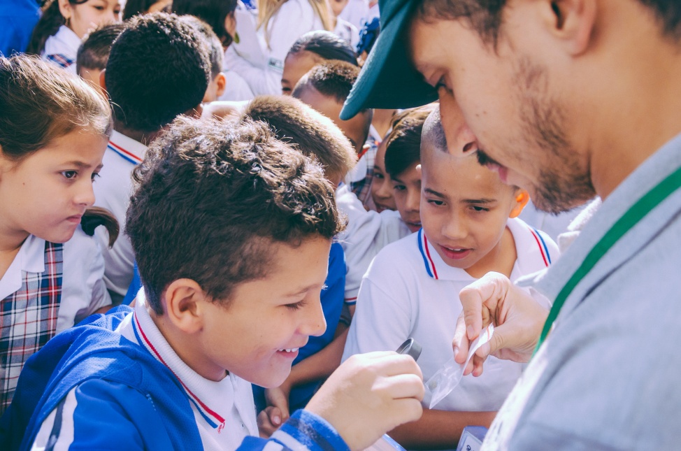 School students are growing and releasing their own Wolbachia mosquitoes in Paris, Colombia. Credit: Eliminate Dengue Colombia