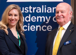 Associate Professor Laura Mackay awarded Gottschalk Medal