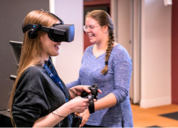 Going Viral: Exploring Viruses in Virtual Reality