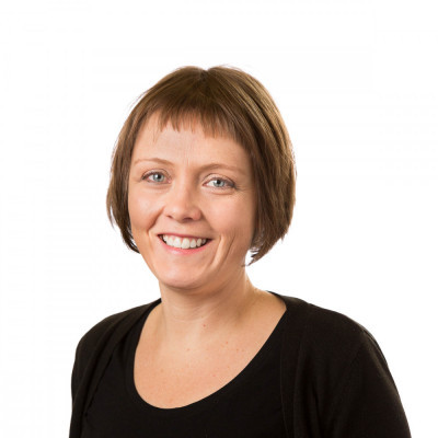 Dr Lynette Beattie